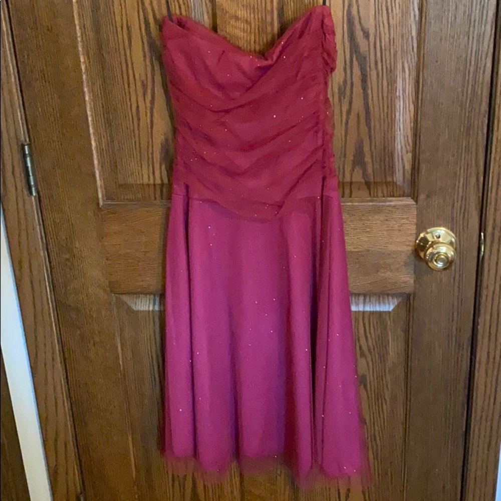Dress - Picture 2 of 3